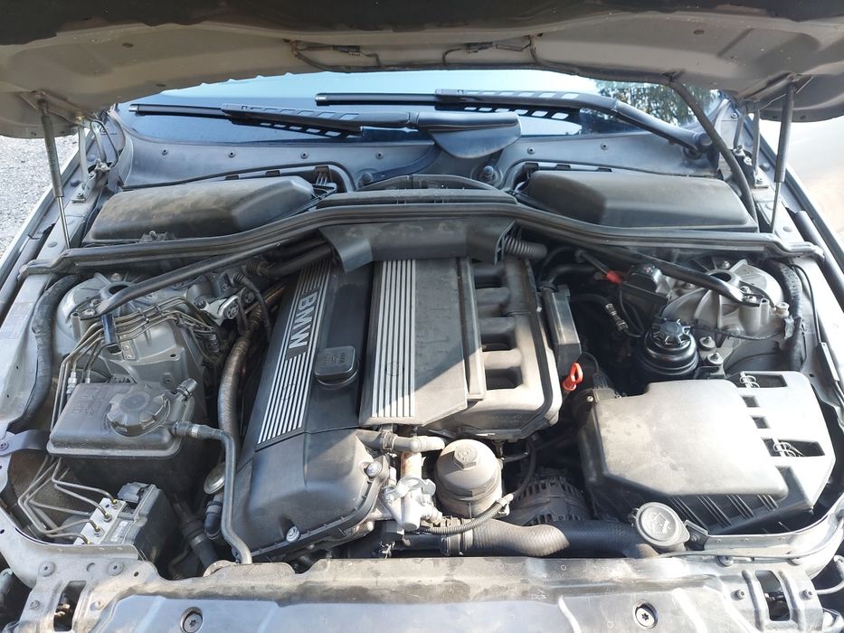 BMW 520i E60 2004 2.2 benzina M54 manual