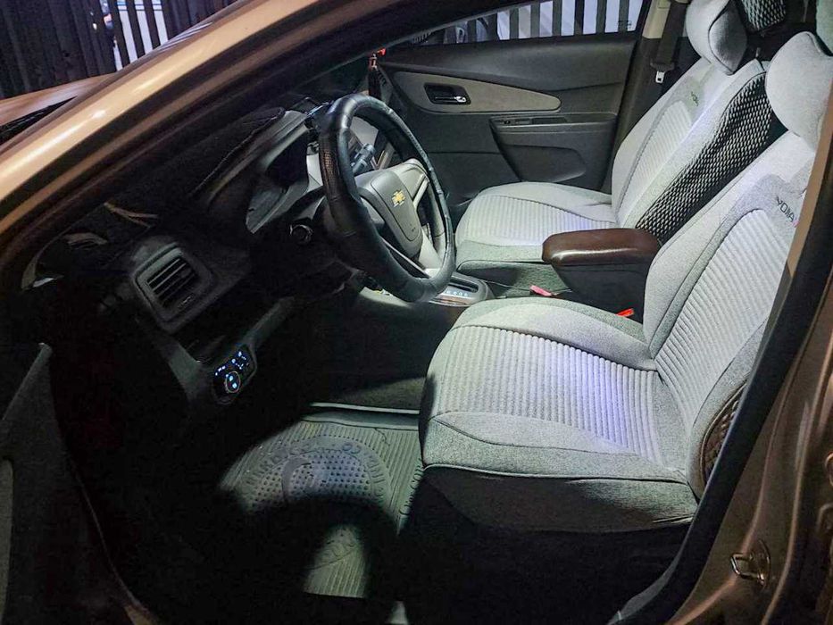 Chevrolet Cobalt LTZ 2013 — Серебристый, один хозяин, без вложений!