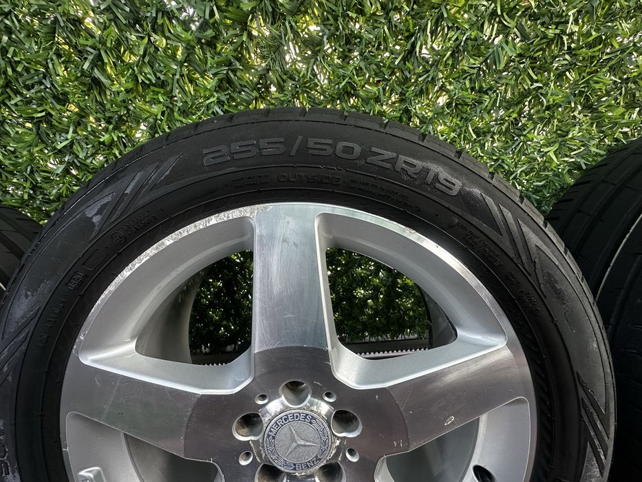 Jante originale 19 AMG Mercedes+cauciucuri 6-7 mm 255 50 r19 2300 lei