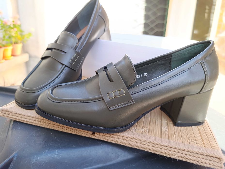 Дамски мокасини маслено зелен цвят