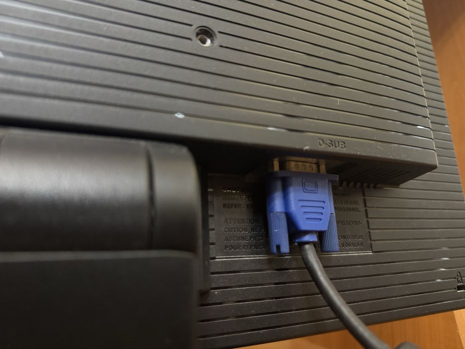 LG Flatron L192WS-SN – Monitor LCD 19”, stare foarte bună