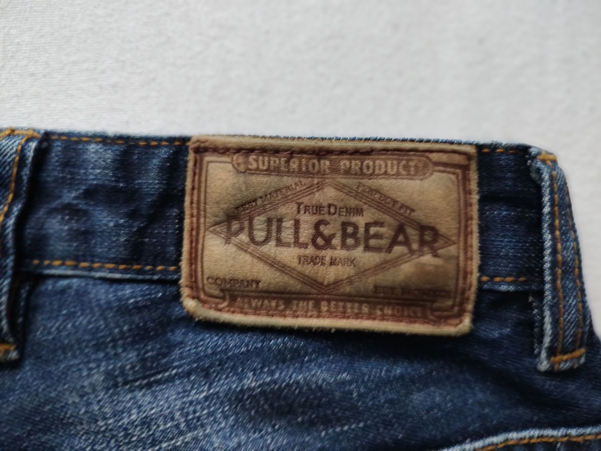 Blugi Pull & Bear Barbati Marimea EUR40/MEX31