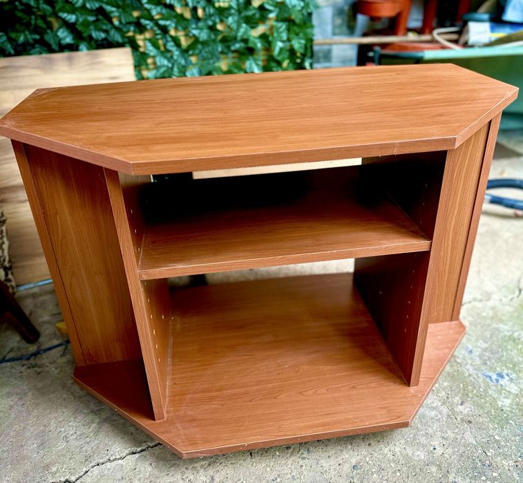 Comoda TV,  culoare maro(cires)