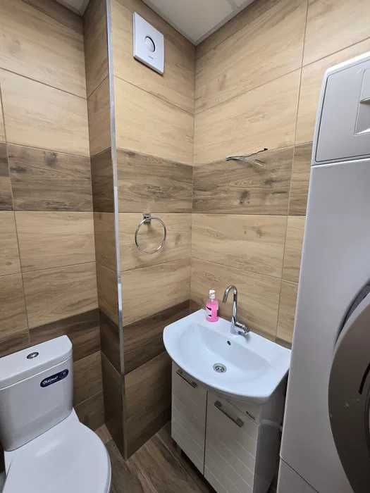 Продава се Тристаен апартамент в Пловдив, Тракия - 95 кв.м за 1464 €/кв.м - Снимка #10