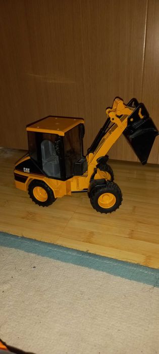 Jucarii utilaje de constructie pentru copii