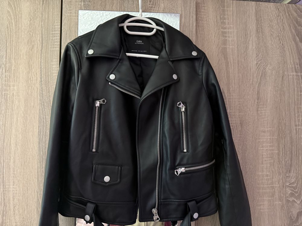 Чисто ново кожено яке ZARA