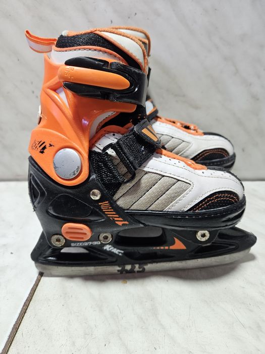 Patine gheata 725 reglabile marime  27-28-29-30 .