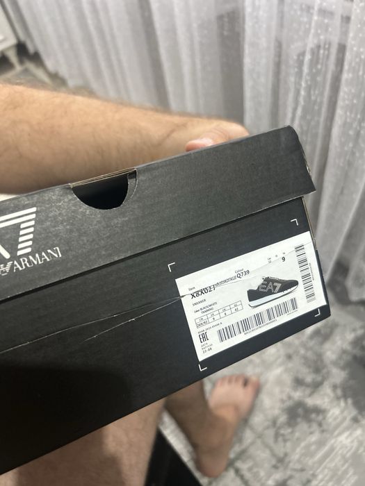 EA7 маратонки.