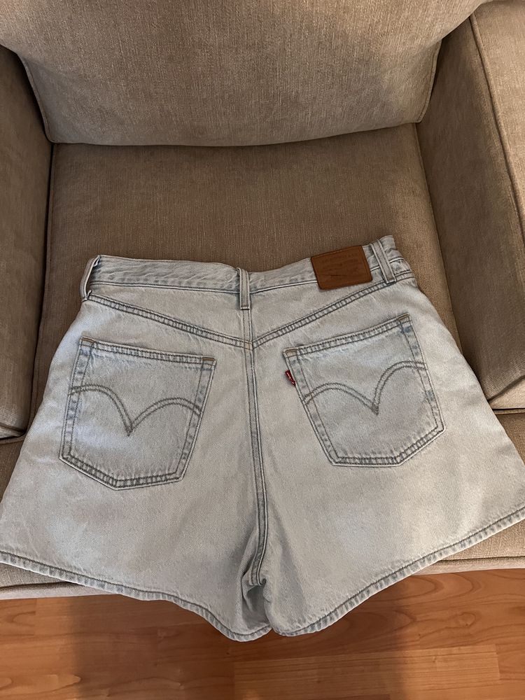 Blugi scurti Levi’s, 29