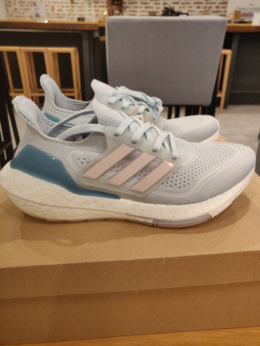 Adidas UltraBoost 21 "Halo Blue" 38 номер