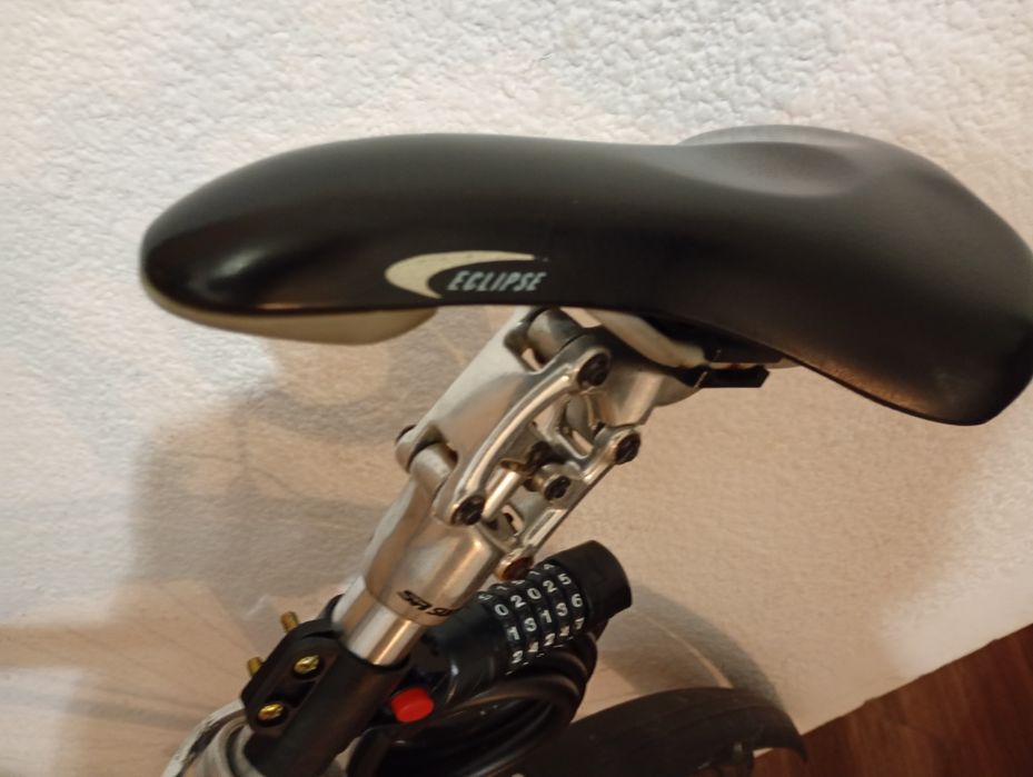 Vând sa Eclipse ...cu bicicleta eventual