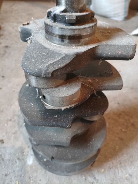 Коленвал ауди 2.8 12 клапан