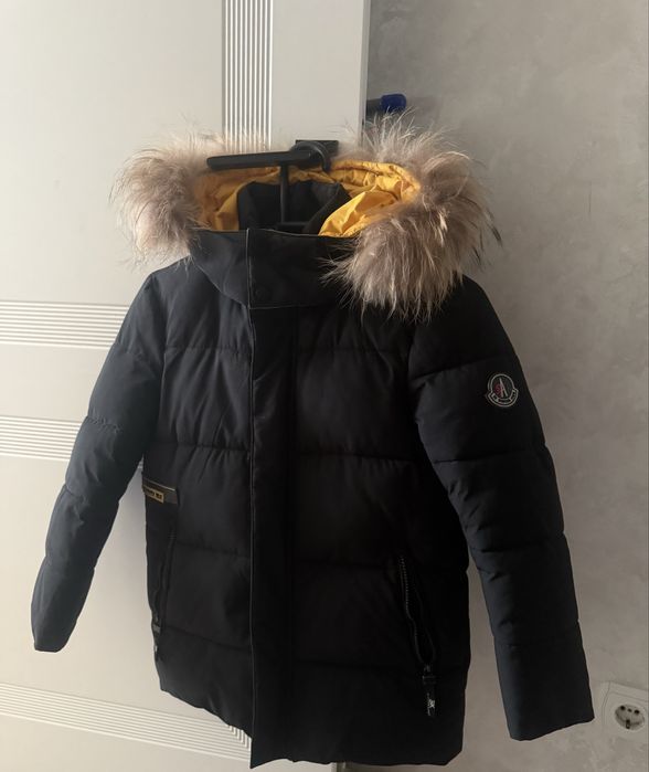 Продам детский пуховик зима