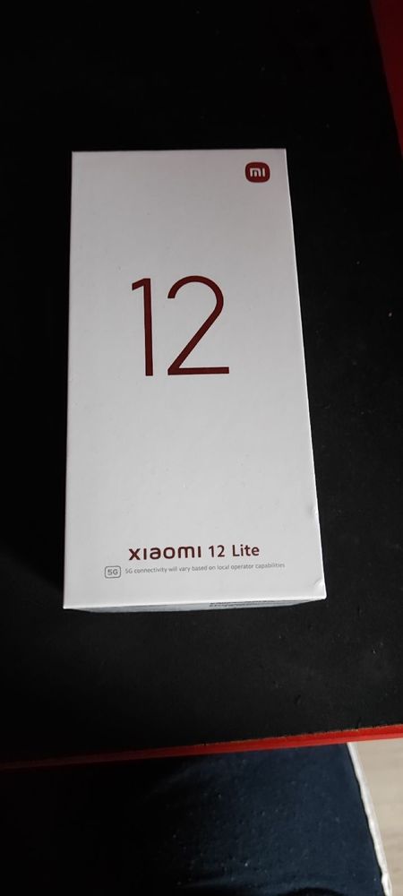 Vand telefon Xiaomi 12 lite.