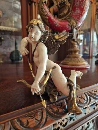 Cupidon din rasina