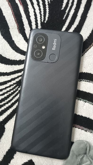 Продам телефон редми без коробки