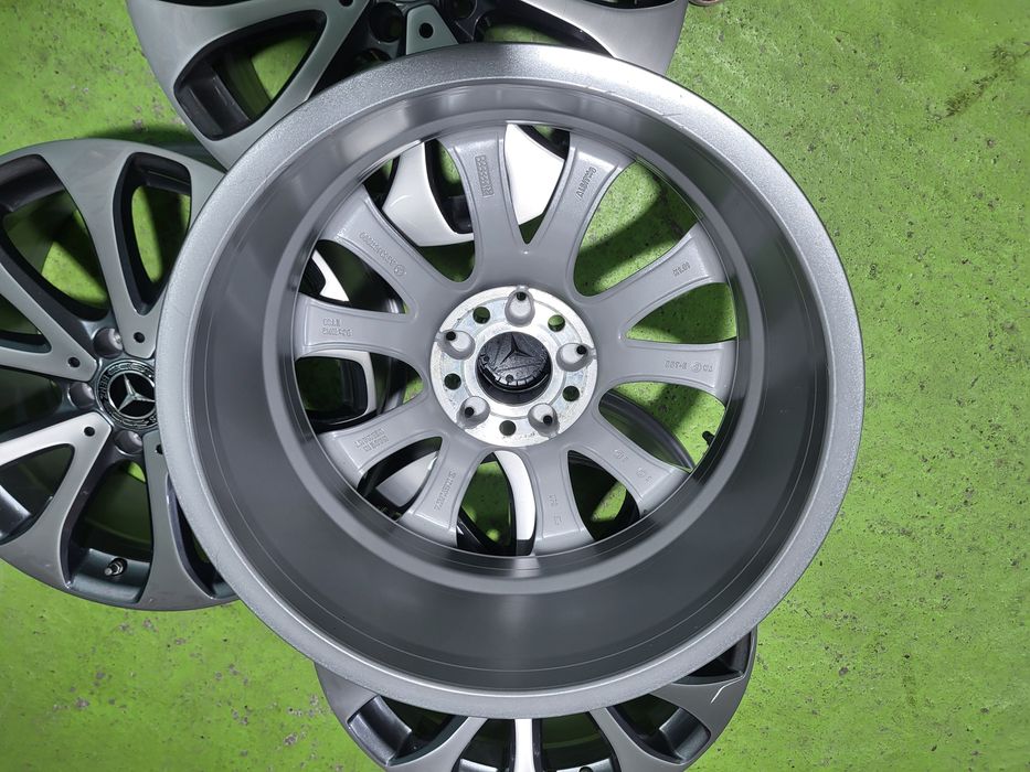18 5x112 Mercedes E Class W213 GLC W253 W204 W205 W212 5х112 Bicolor