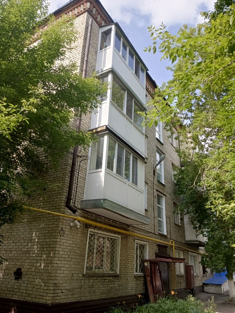 Продам 1комн. кв. ул. Конституции рядом, на 3 эт. в 4 эт. кирпичном