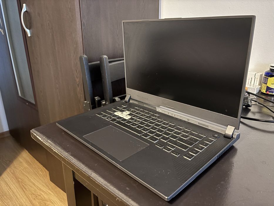 Laptop Asus ROG G15 RTX3060 Ryzen 7 5800H 16GB RAM Nu accept schimburi