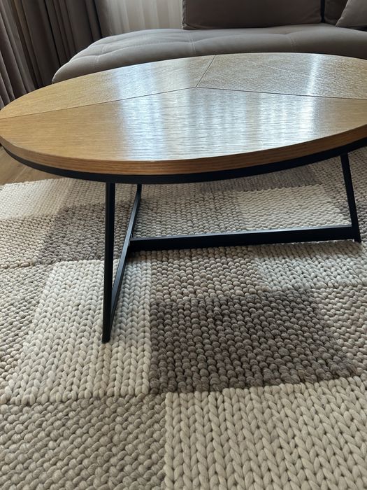 Холна маса МДФ с метални крака