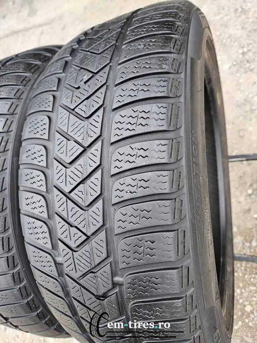 SET 2 Anvelope Iarna 225/45 R19 PIRELLI Sottozero 3 96V