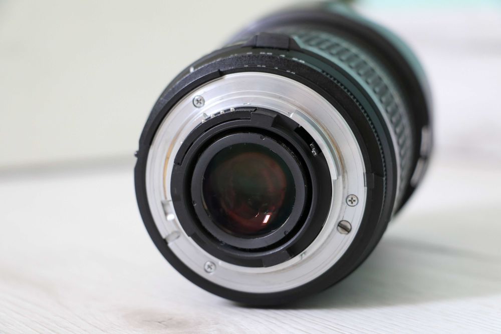 Obiectiv Tamron 28-75mm 1: 2.8