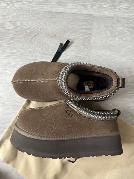 Vand UGG Tazz Maro 37