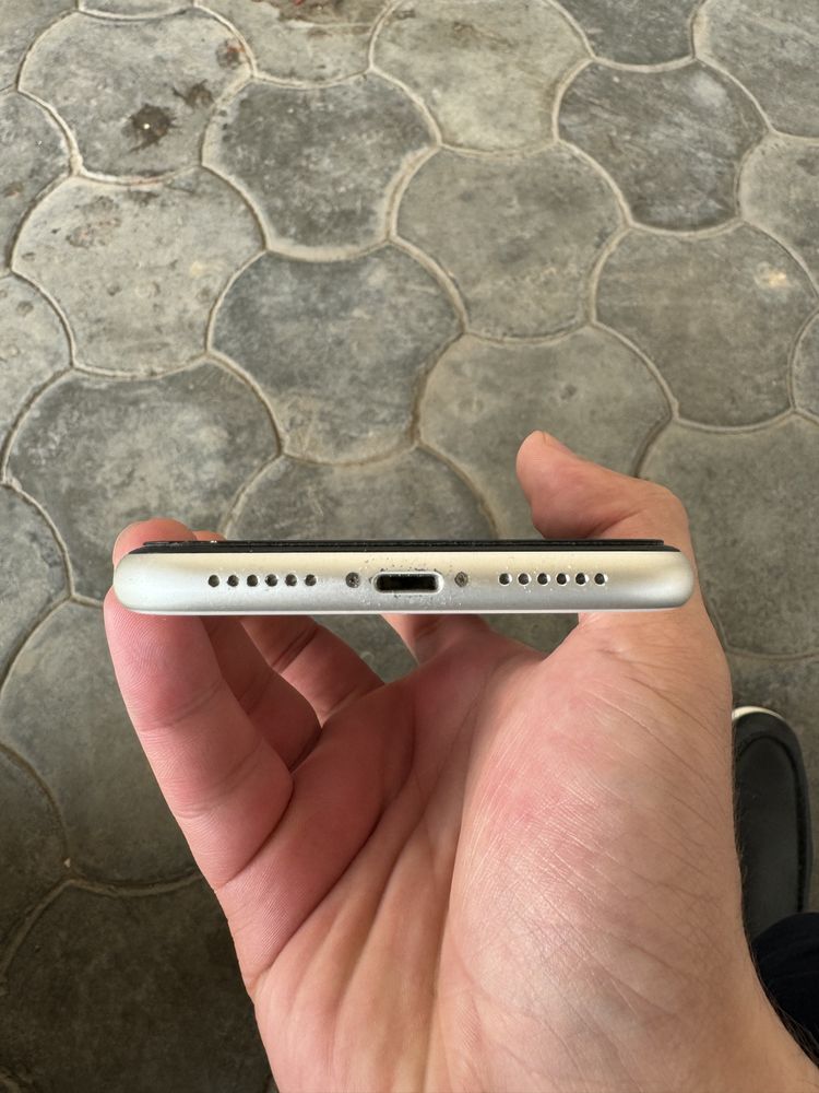 Iphone 11 128 Gb KH/A