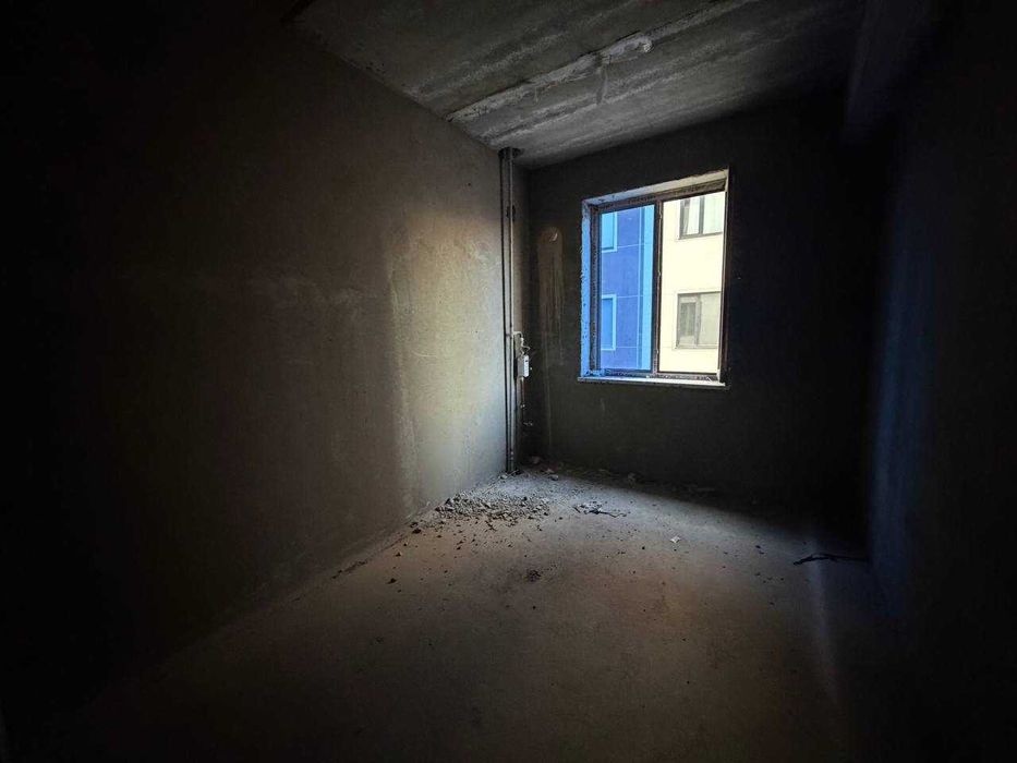 Продаётся 1х комн квартира на 2 этаже Ор-р 5 микрорайон Жомий