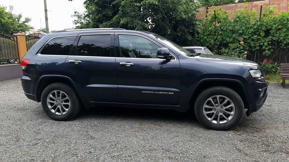 Jeep Grand Cherokee Limited 3.0 – 250 CP – TVA DEDUCTIBIL