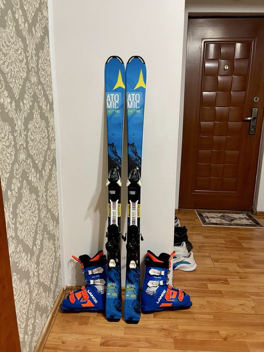 Schiuri  140 cm atomic vantaje cu clapari set