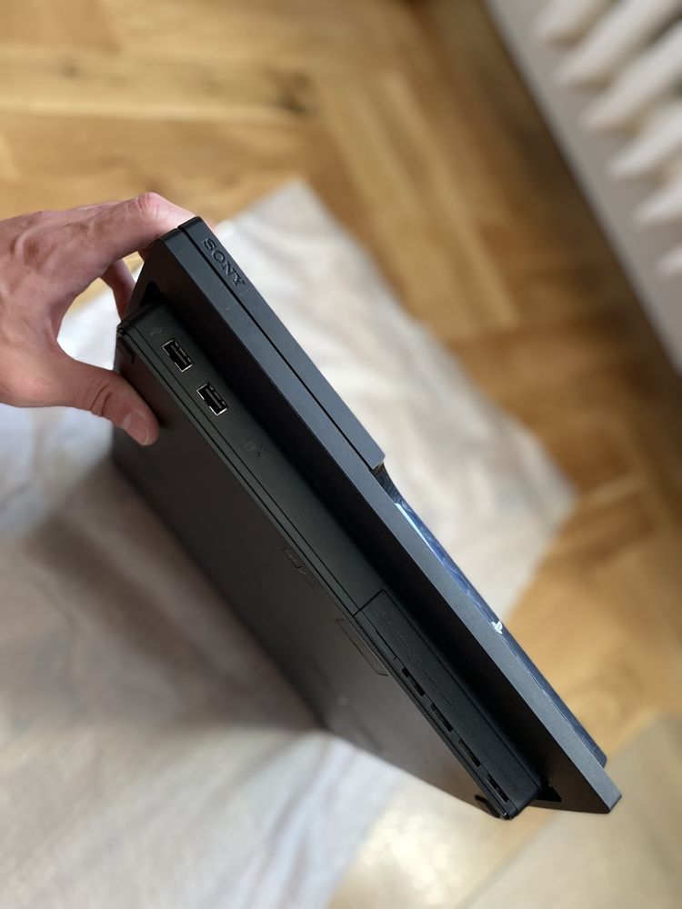 PS 3 (500 GB).