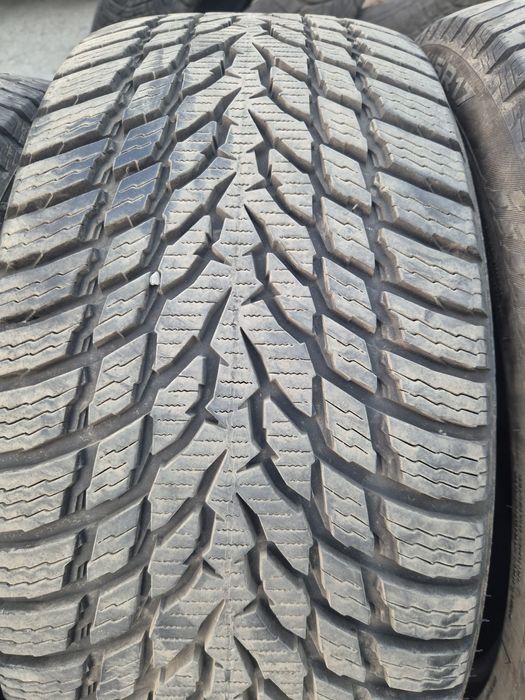 225 45 17 Nokian SnowProof  2023