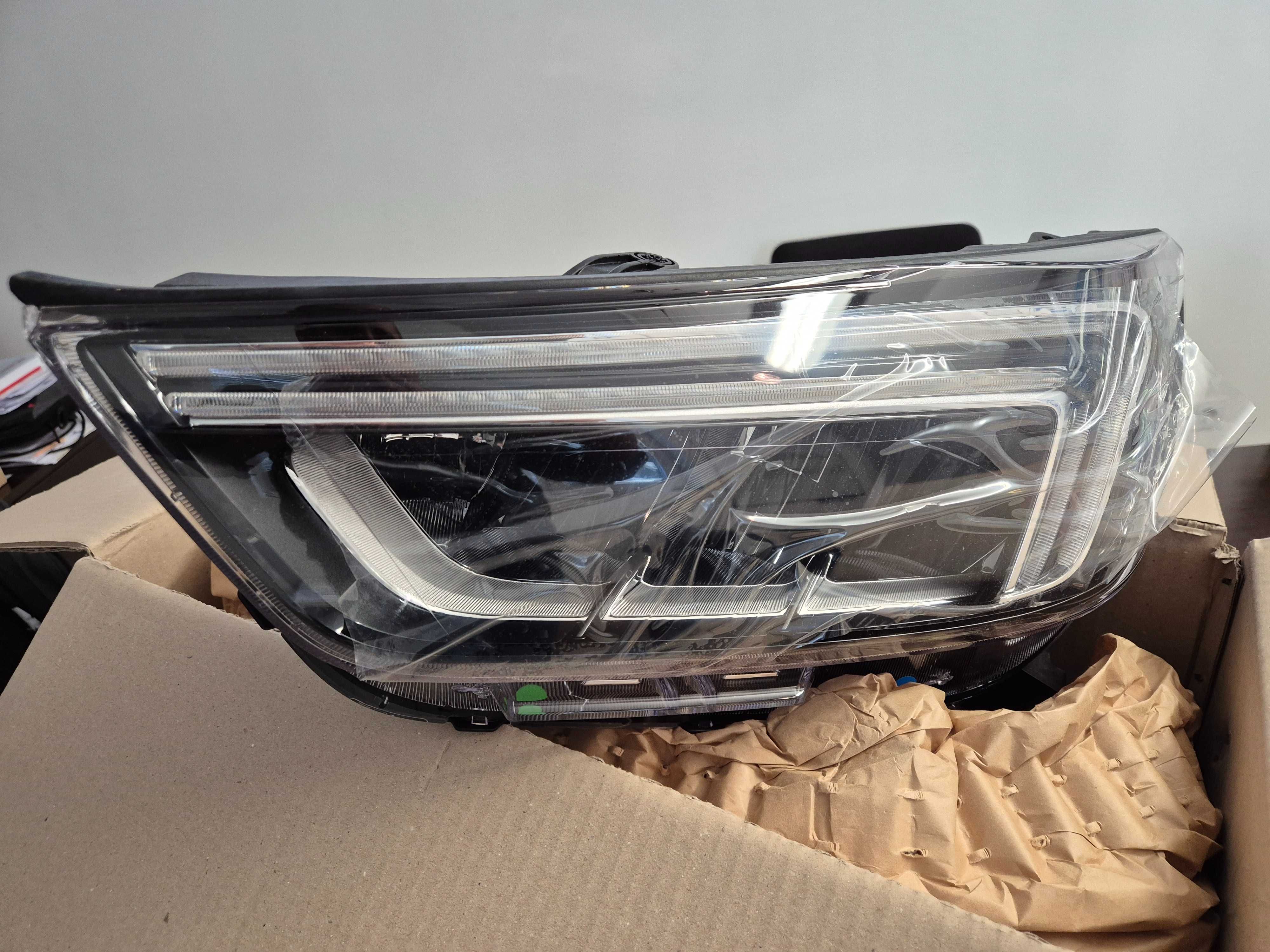 Ляв LED фар Opel Mokka X  OEM 42698961