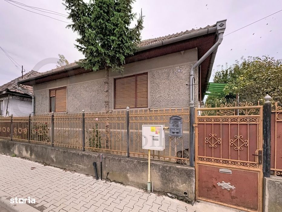 Casa individuala cu 3 camere, 100 mp, teren 450 mp, zona Aviatiei