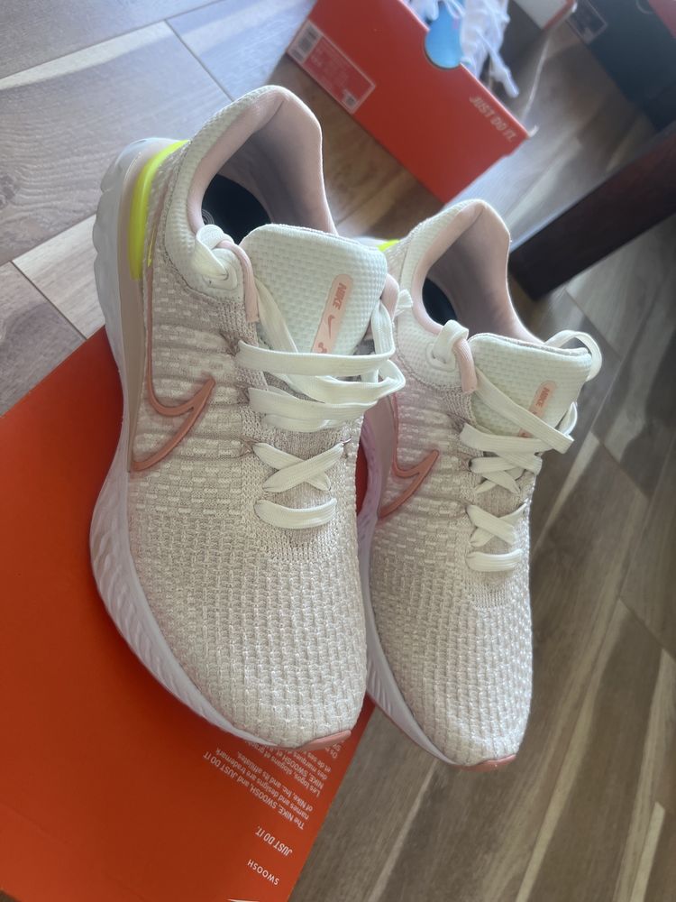 Nike React nr 44,5
