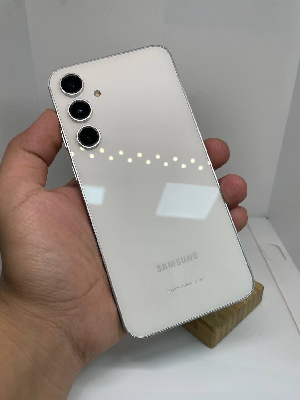 Samsung S23fe xotirasi 8/256GB