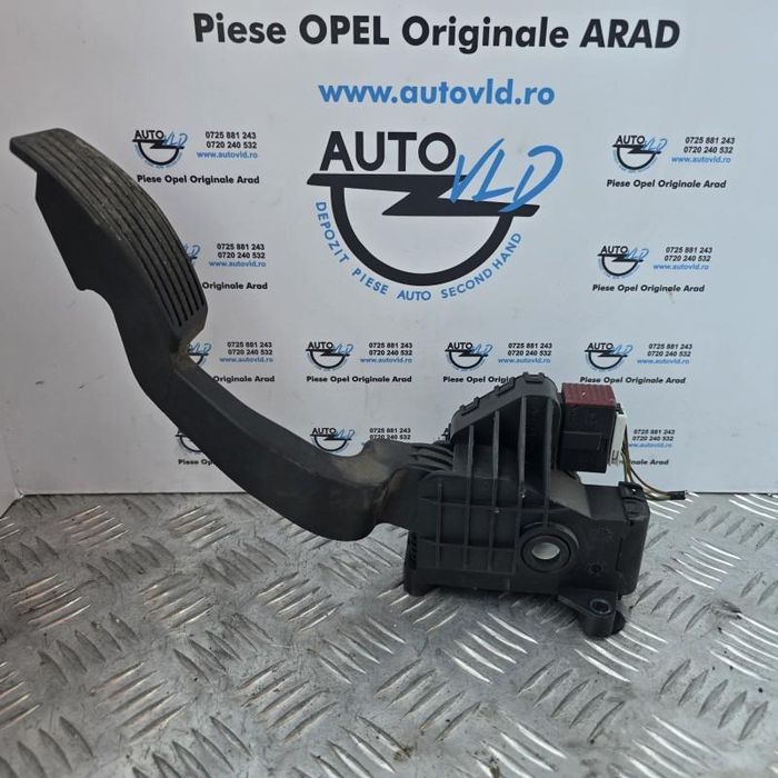 Pedala acceleratie Opel Corsa D facelift