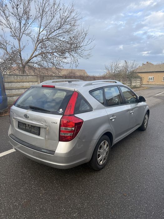 Kia Ceed. 1.6 diesel