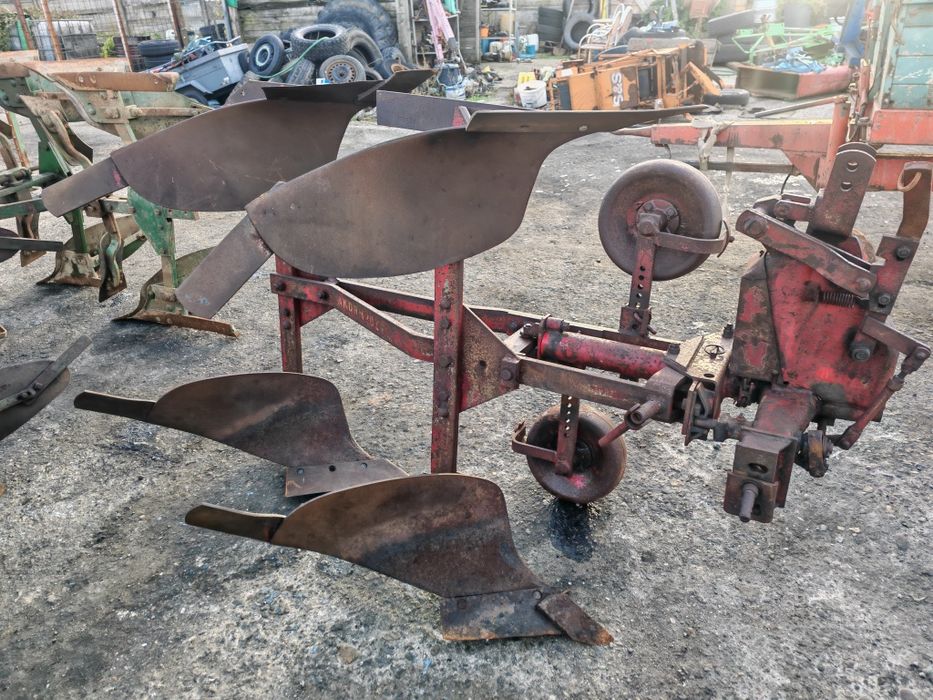 Plug reversibil 2 brazde Venzki