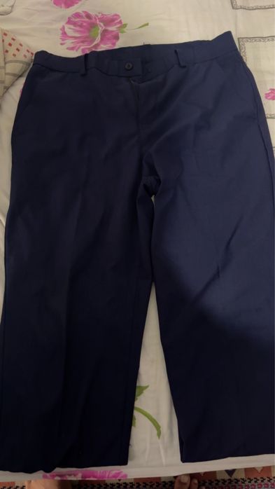 Продаю Школьную форму размер 50