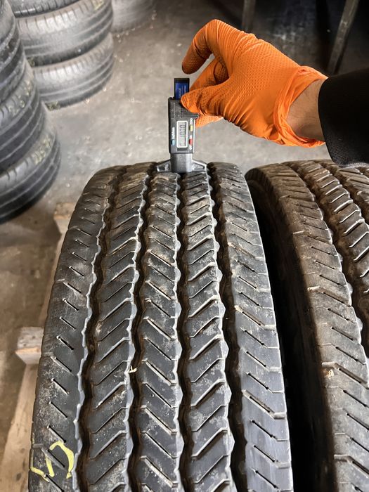 2 anvelope camion directie 215/75/17.5 , Continental !