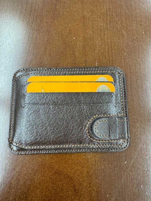 Портфейли и визитници от естествена кожа