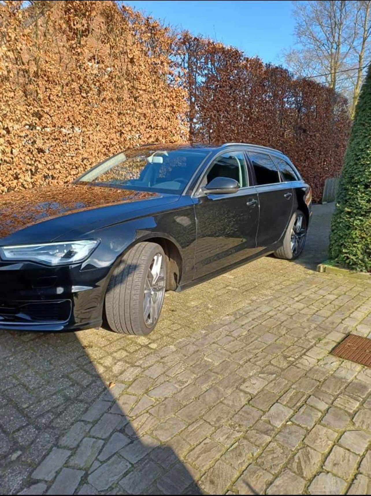 Vând Audi A6 C7 an 2016 (190 cp) 2.0. Istoric la reprezentanta.