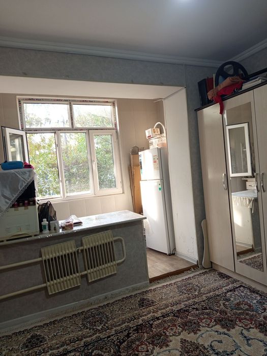 1 xonali uy sotiladi