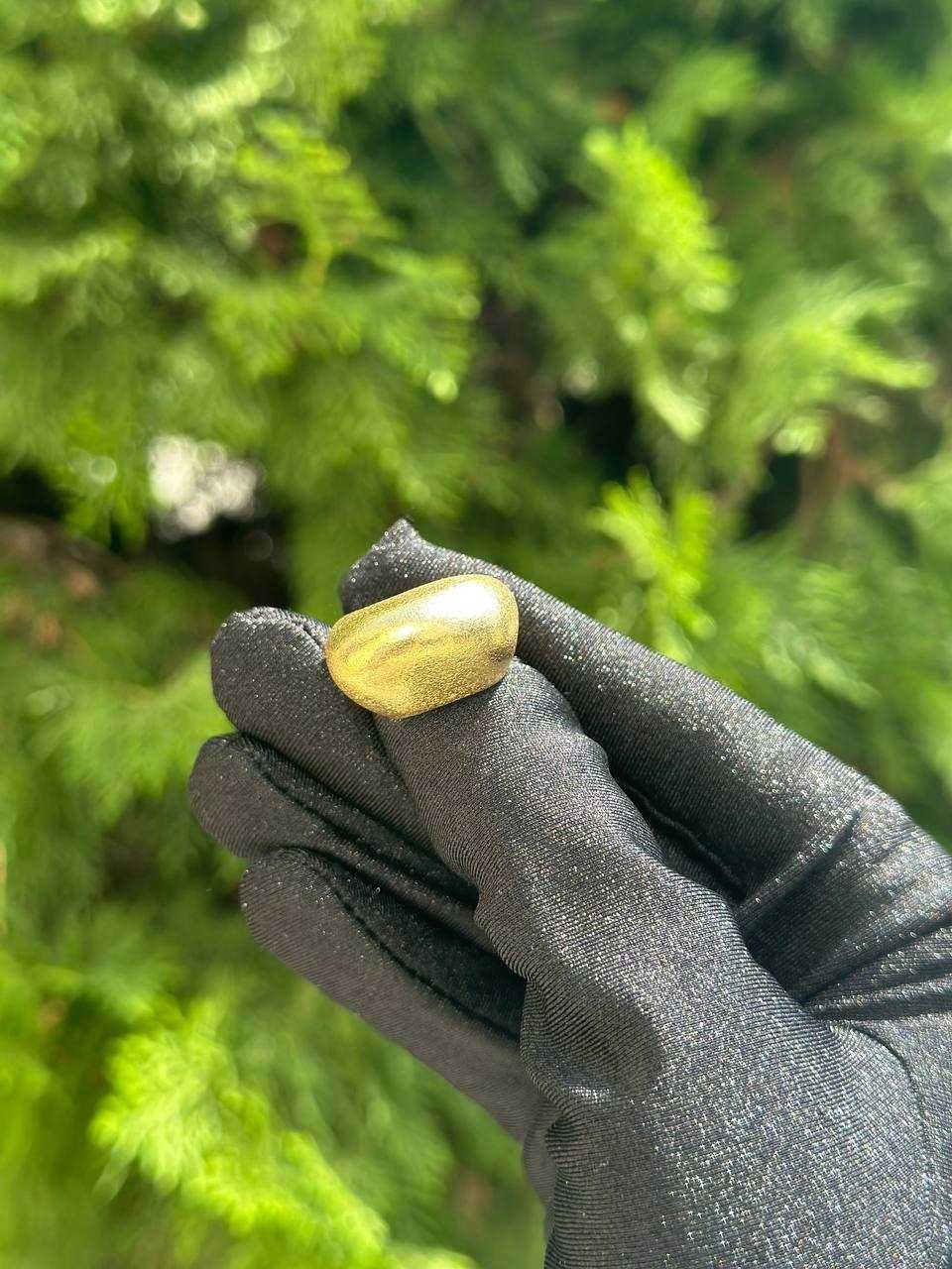 H.stern golden stones ring