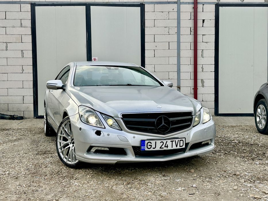 Mercedes E250 // Coupe // Automat // Bi-Xenon // EURO5 // 2009