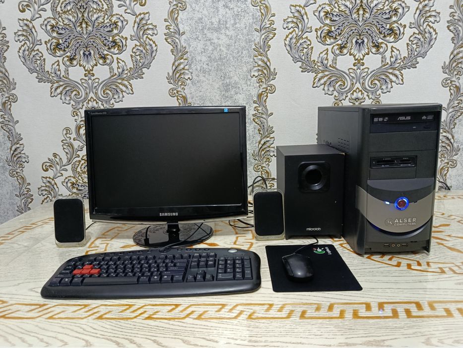 Kompyuter arzon sotiladi. Samsung Windows 10