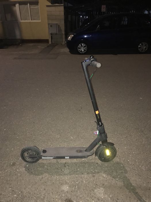 Vand trotineta urgent