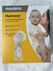 Ръчна помпа за кърма Medela Harmony + подарък